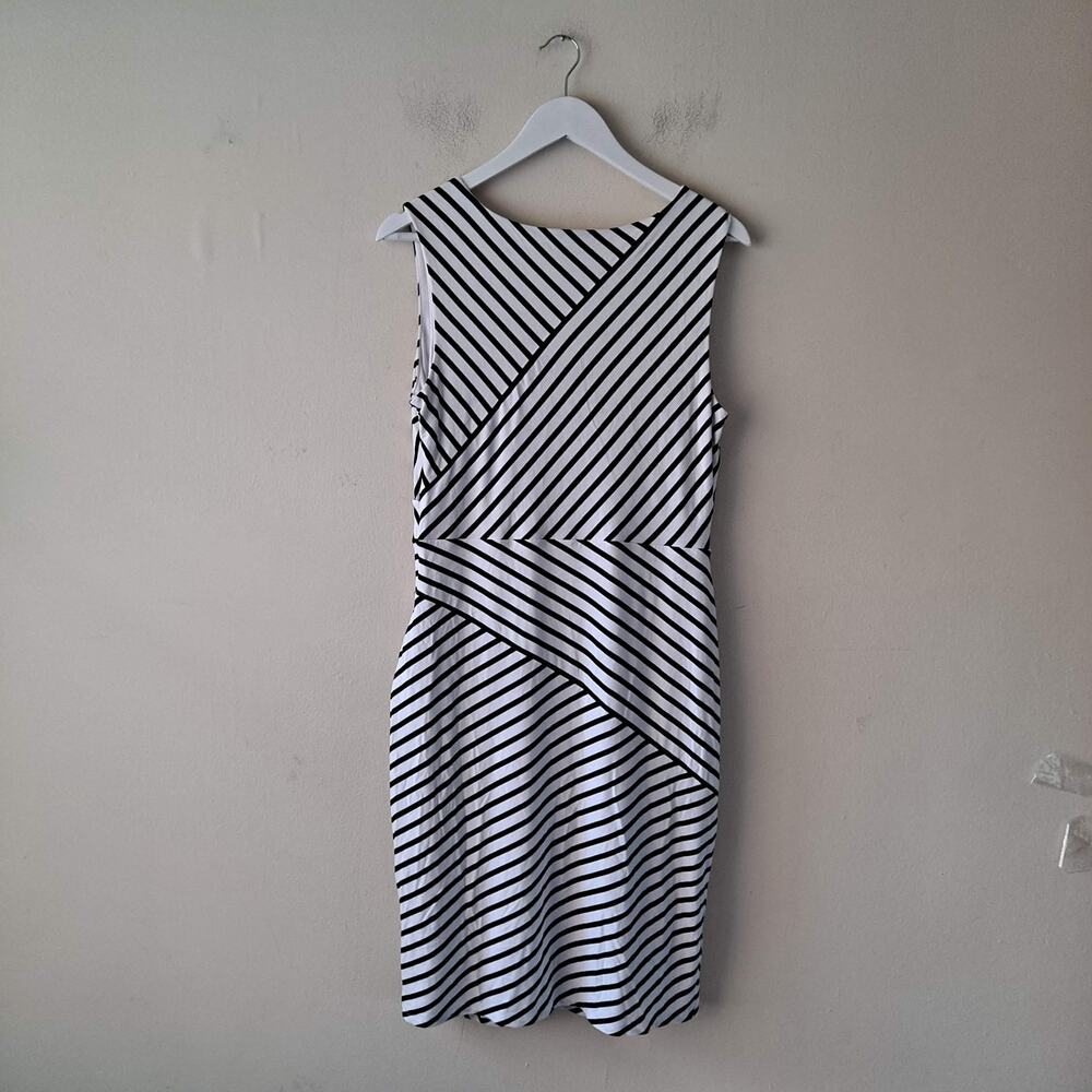 White House Black Market Sleeveless Stripe Surplice Sheath Dress White Black 12 - Picture 9 of 15